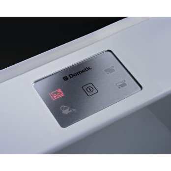 Toaleta Dometic Saneo Comfort CW z 7-litrową świeżą wodą i 16-litrowym zbiornikiem na nieczystości